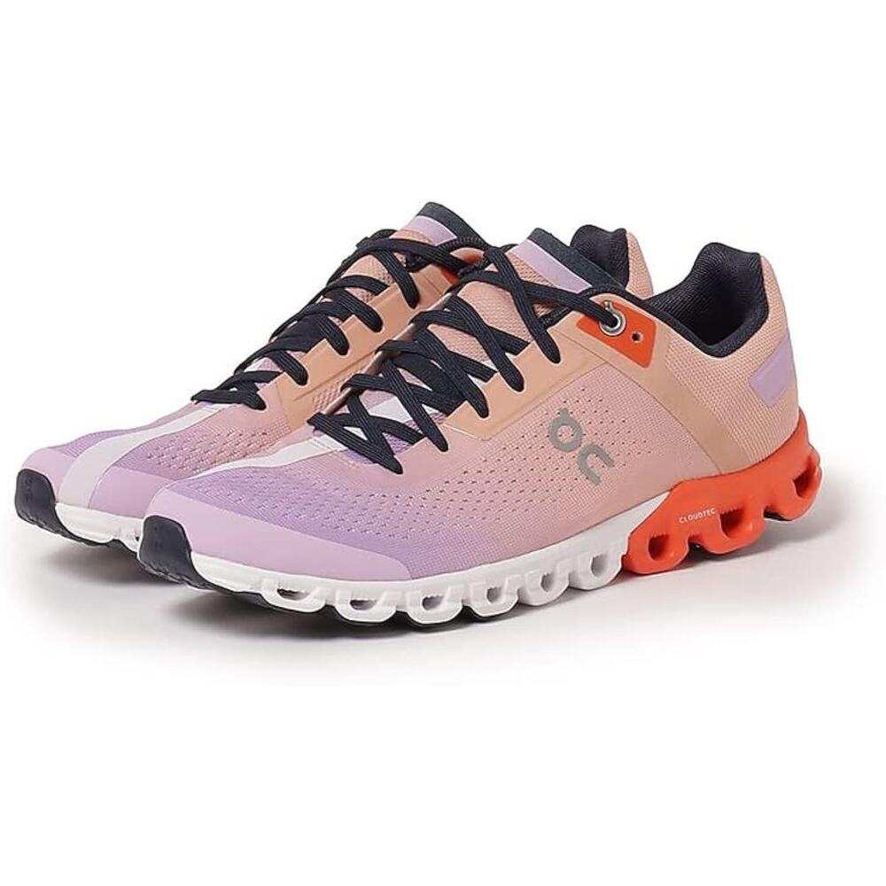 On Running Cloudflow in the Rose/Fiji Size 8.5✨